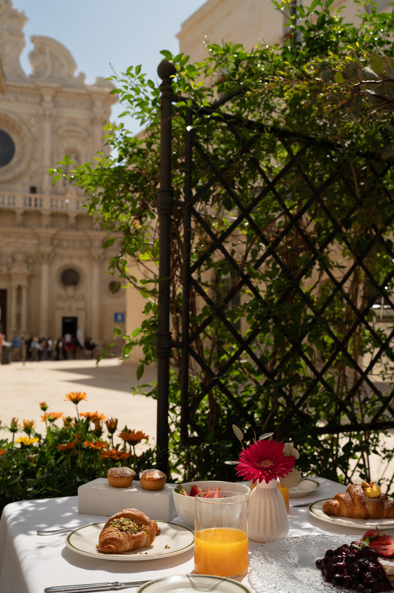 Patria Palace - The Leading Of The World